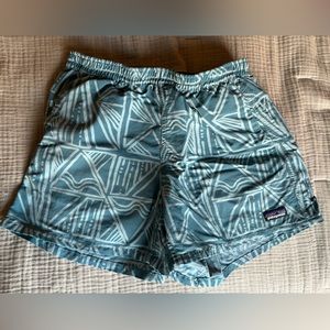 Patagonia Baggies w/ cute blue print!